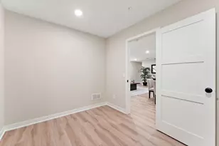 2450 County Rd D West, Roseville, MN 55112 - Photo 31