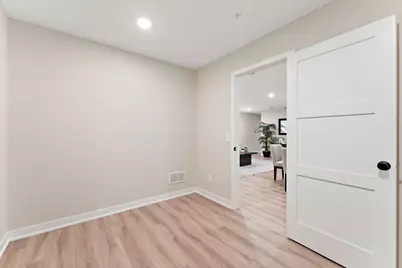 2450 County Road D W, Roseville, MN 55112 - Photo 33