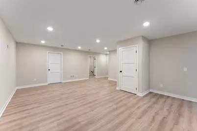 2452 County Road D W, Roseville, MN 55112 - Photo 21