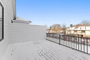 2452 County Rd D West, Roseville, MN 55112 - Photo 11