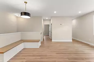 2452 County Rd D West, Roseville, MN 55112 - Photo 7