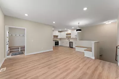 2452 County Road D W, Roseville, MN 55112 - Photo 5
