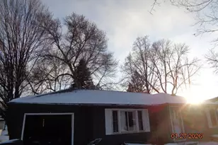 676 Madson Ave SW, Hutchinson, MN 55350 - Photo 1