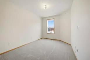 5900 Oxford St, Saint Louis Park, MN 55416 - Photo 13