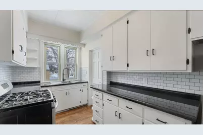 417 Becker Avenue SE, Willmar, MN 56201 - Photo 9