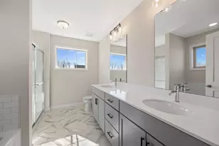 17965 Hidden Creek Trl, Lakeville, MN 55044 - Photo 25