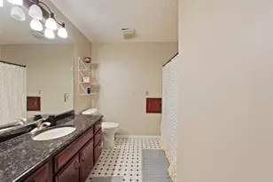 9046 Edinburgh Ln, Woodbury, MN 55125 - Photo 17