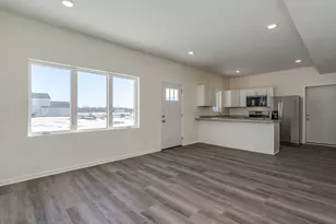 3122 Noble Dr, Mankato, MN 56001 - Photo 5