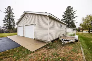 420 Broadway Ave, Detroit Lakes, MN 56501 - Photo 55