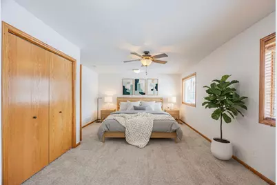 10751 Knollwood Lane, Woodbury, MN 55129 - Photo 15