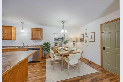 10751 Knollwood Lane, Woodbury, MN 55129 - Photo 7