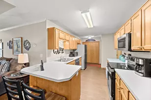 308 Creekside Dr, Buffalo, MN 55313 - Photo 3