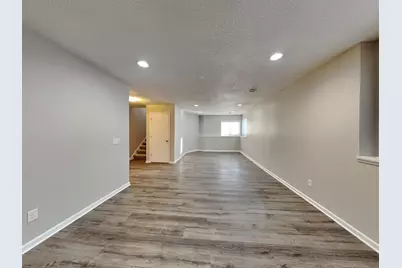 1525 Independence Avenue N, Golden Valley, MN 55427 - Photo 15