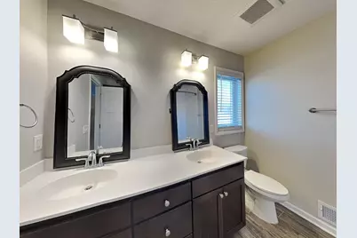 1525 Independence Avenue N, Golden Valley, MN 55427 - Photo 7