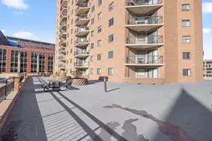 78 10th St E, Saint Paul, MN 55101 - Photo 23