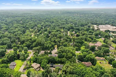 16515 Hilltop Terrace, Minnetonka, MN 55345 - Photo 51