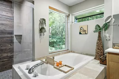 16515 Hilltop Terrace, Minnetonka, MN 55345 - Photo 19