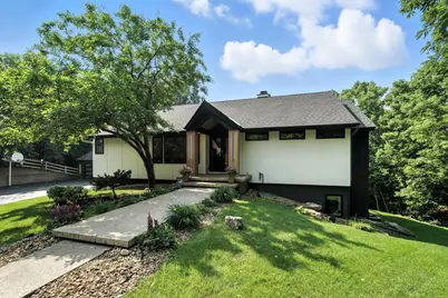 16515 Hilltop Terrace, Minnetonka, MN 55345 - Photo 3