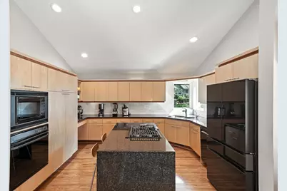 16515 Hilltop Terrace, Minnetonka, MN 55345 - Photo 15