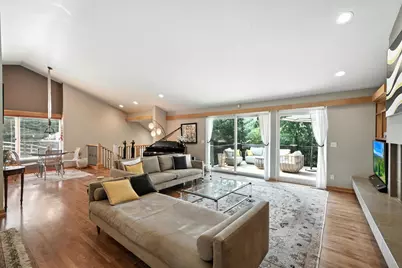 16515 Hilltop Terrace, Minnetonka, MN 55345 - Photo 9