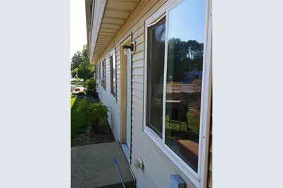 905 E 5th Street, Blue Earth, MN 56013 - Photo 3