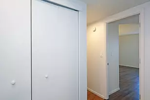 66 9th St E, Saint Paul, MN 55101 - Photo 17