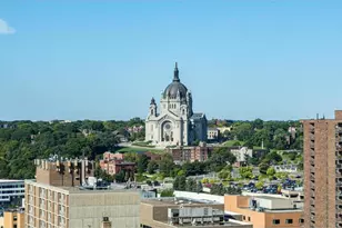 66 9th St E, Saint Paul, MN 55101 - Photo 29