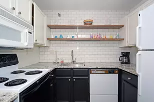 66 9th St E, Saint Paul, MN 55101 - Photo 49