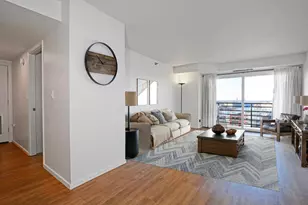 66 9th St E, Saint Paul, MN 55101 - Photo 27