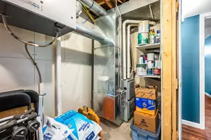 219 E 9th St, Blue Earth, MN 56013 - Photo 35