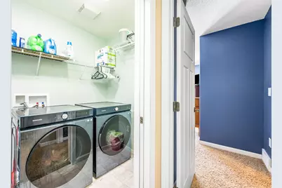 219 E 9th Street, Blue Earth, MN 56013 - Photo 19