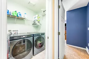 219 E 9th St, Blue Earth, MN 56013 - Photo 19