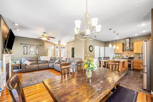 219 E 9th St, Blue Earth, MN 56013 - Photo 7