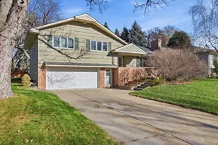 4804 Trillium Ln, Edina, MN 55435 - Photo 3