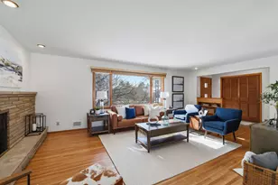 4804 Trillium Ln, Edina, MN 55435 - Photo 7