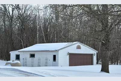 14158 185th Avenue NE, Thief River Falls, MN 56701 - Photo 3