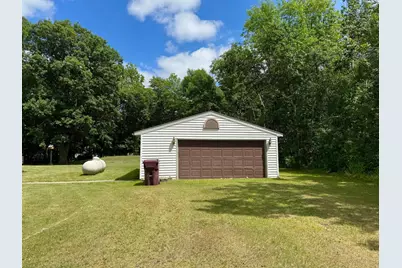 14158 185th Avenue NE, Thief River Falls, MN 56701 - Photo 37