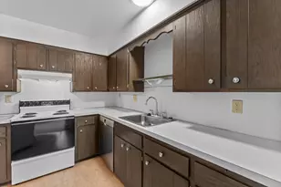 2200 Nevada Ave S, Saint Louis Park, MN 55426 - Photo 9