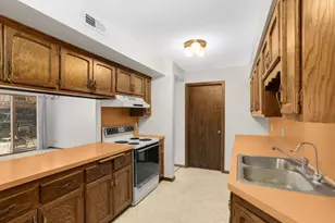 4185 Hilltop Point, Eagan, MN 55123 - Photo 15