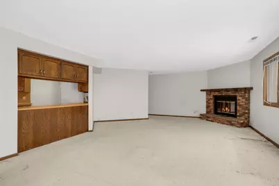 4185 Hilltop Point, Eagan, MN 55123 - Photo 7