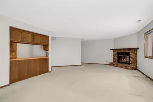 4185 Hilltop Point, Eagan, MN 55123 - Photo 7