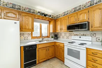 2401 30th Avenue NW, Rochester, MN 55901 - Photo 3