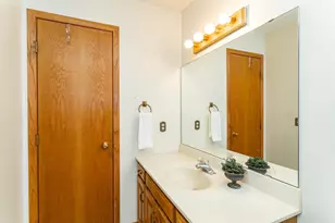 2401 30th Ave NW, Rochester, MN 55901 - Photo 15