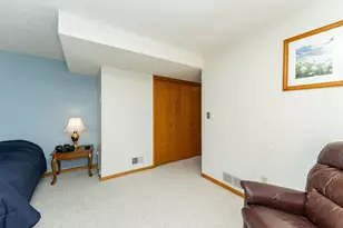 2401 30th Ave NW, Rochester, MN 55901 - Photo 19