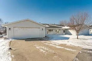 2401 30th Ave NW, Rochester, MN 55901 - Photo 25