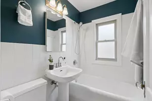 3929 Ewing Ave S, Minneapolis, MN 55410 - Photo 13