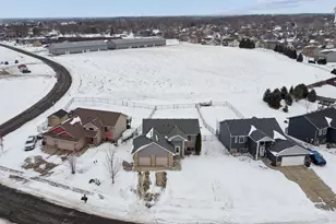 818 Cologne Ln, Waverly, MN 55390 - Photo 37