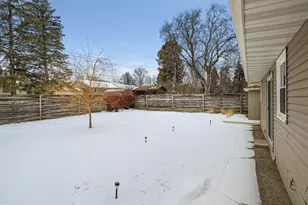 2365 Bies Dr, Golden Valley, MN 55427 - Photo 27