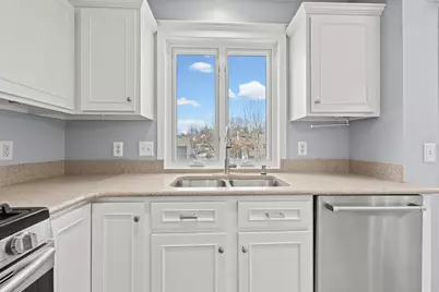 16346 Greenbriar Court, Lakeville, MN 55044 - Photo 15