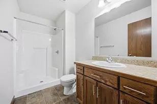 6204 56th Ave S, Fargo, ND 58104 - Photo 13